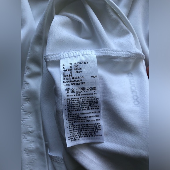 Adidas Manchester United 2015-16 Away Shirt - Picture 2 of 5